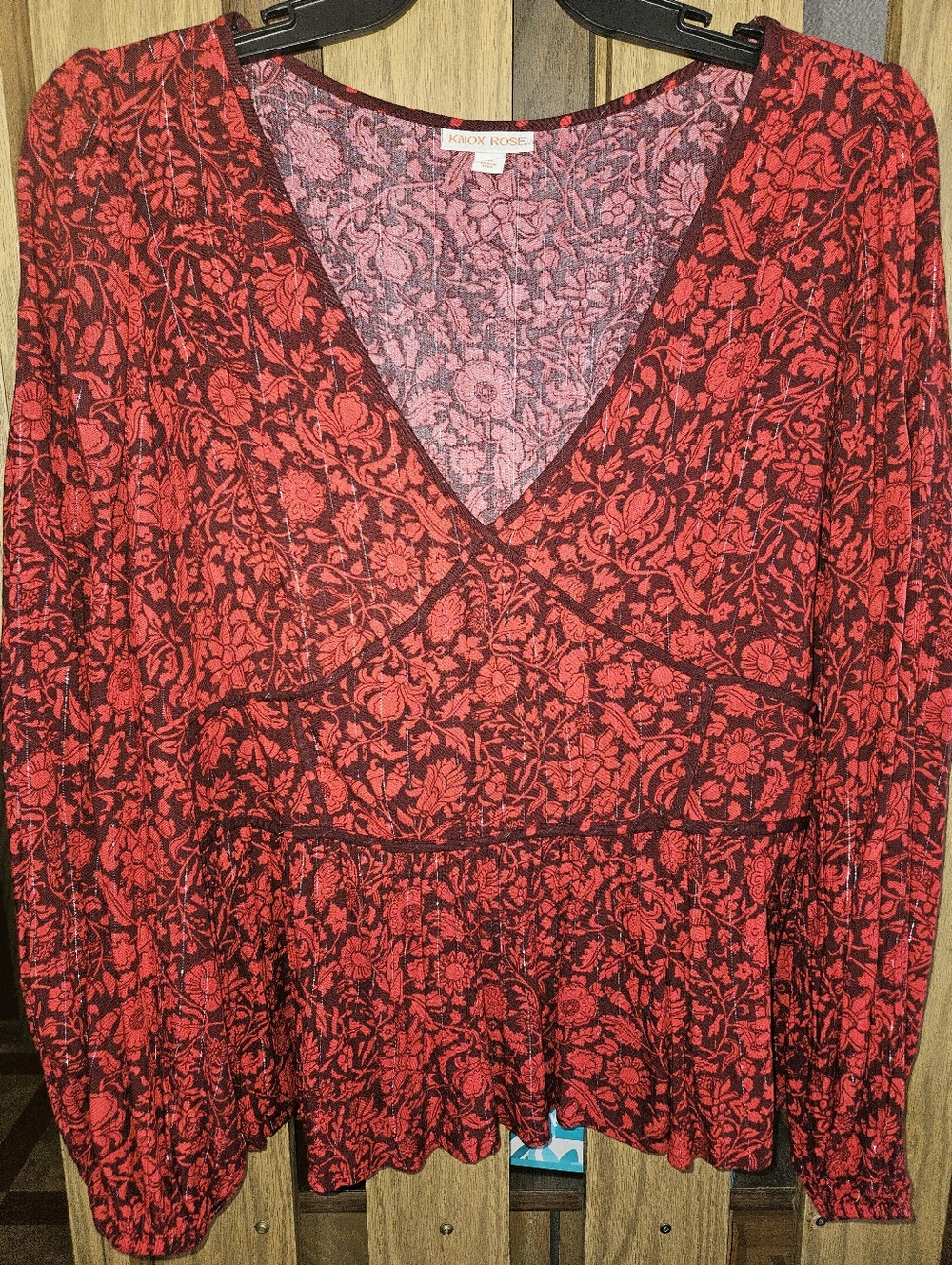 Knox Rose Sz XXL Red and Black Floral Peplum Top w/Silver Thread Embellishments